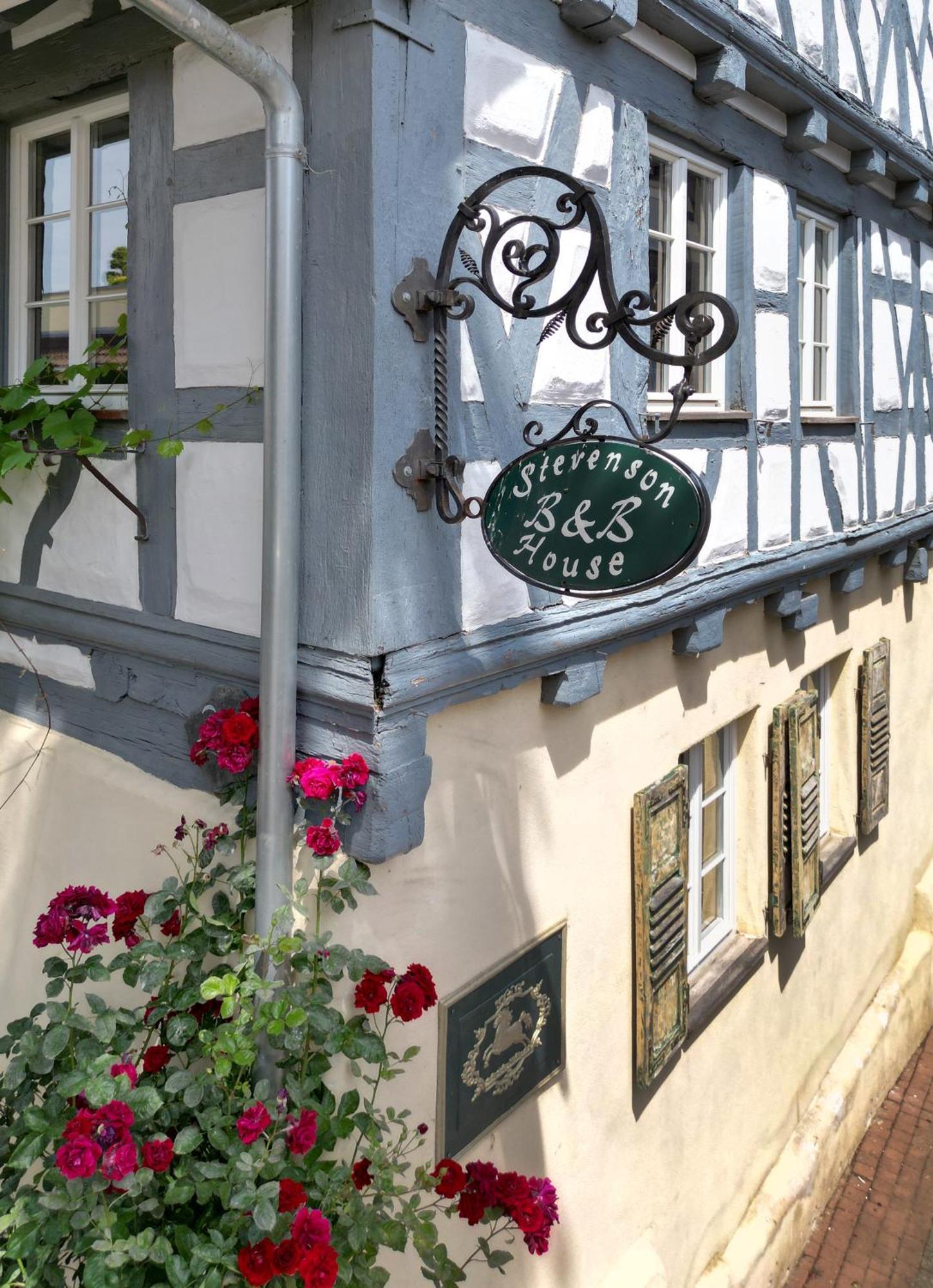 Stevenson House Bed And Breakfast Oberderdingen Exterior photo